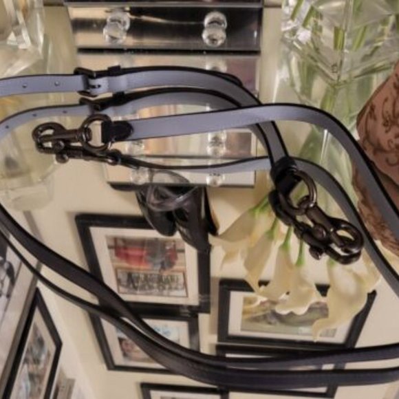 Coach 1941 Serra Satchel with Snakeskin Details - Picture 7 of 8